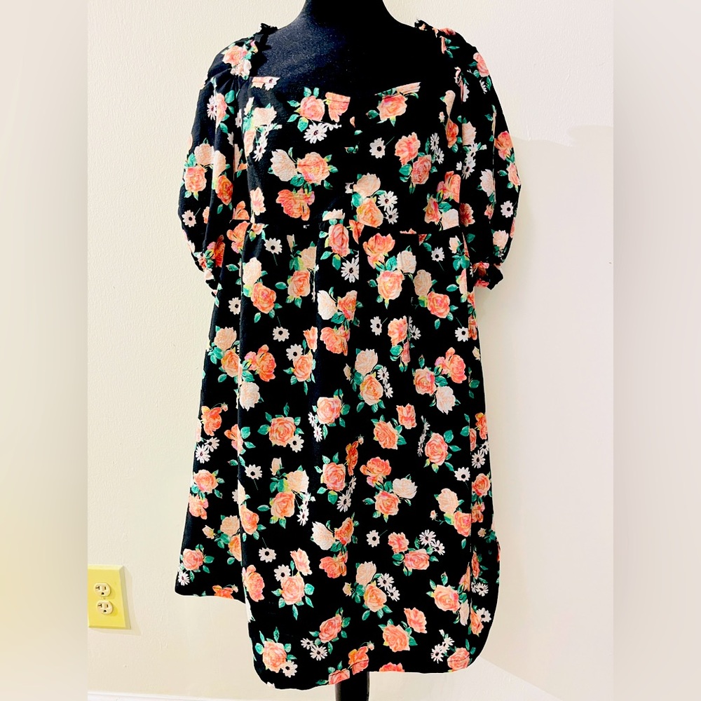 Puffy sleeve floral dress